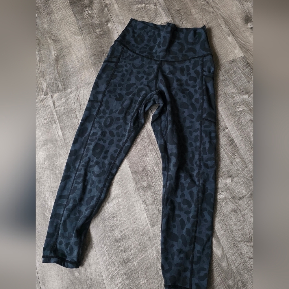 Women's Black Leopard Print Leggings